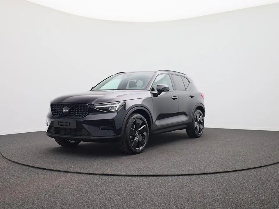 2026 Volvo XC40 Black Edition Plus
