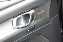 Volvo XC40 - photo 27