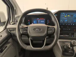 Ford Tourneo Custom - photo 13