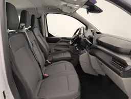Ford Tourneo Custom - photo 9