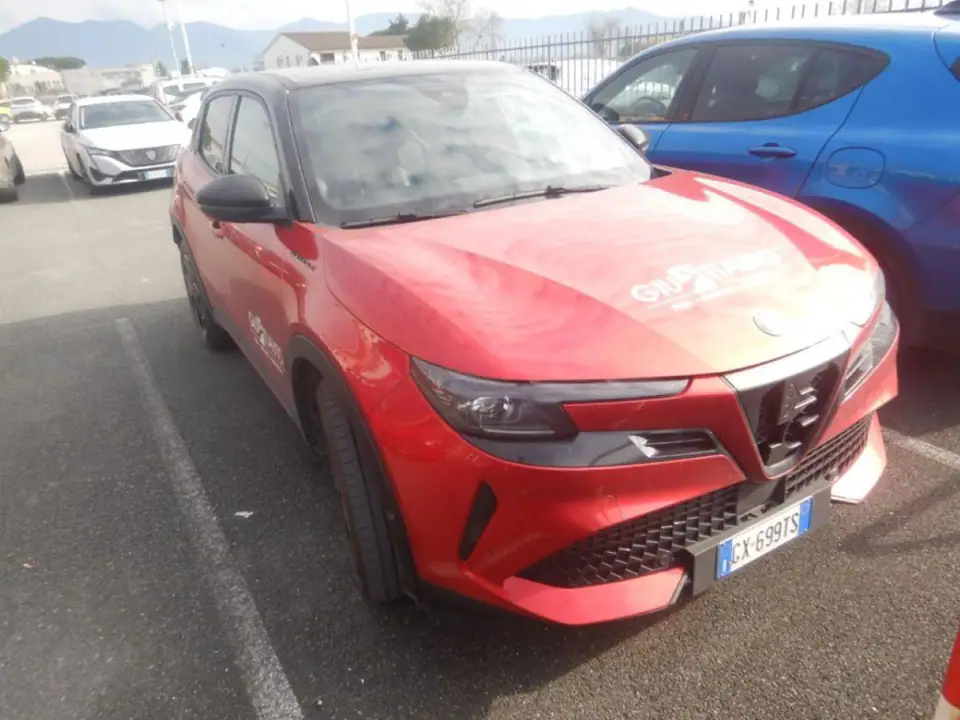 2025 Alfa Romeo Junior Speciale
