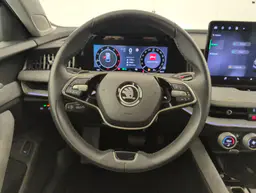 Skoda Superb - photo 13