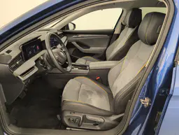 Skoda Superb - photo 16