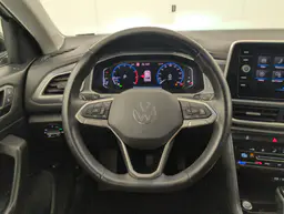 Volkswagen T-Roc - photo 14