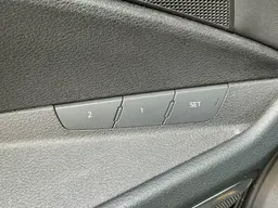 Audi e-tron - photo 14