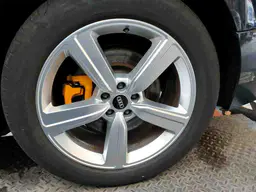 Audi e-tron - photo 36
