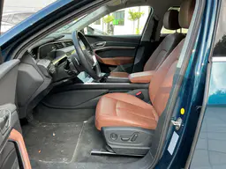 Audi e-tron - photo 5