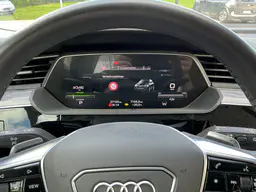 Audi e-tron - photo 7