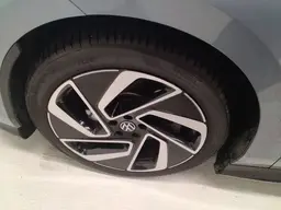 Volkswagen ID.7 - photo 18