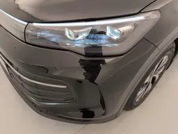 Volkswagen Tiguan - photo 14