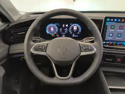 Volkswagen Tiguan - photo 6