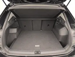 Volkswagen Tiguan - photo 11