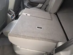 Volkswagen Tiguan - photo 12