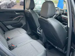 Volkswagen Tiguan - photo 15