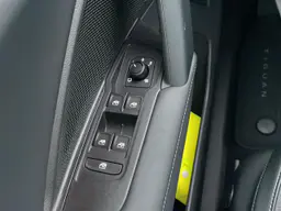Volkswagen Tiguan - photo 19