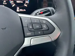 Volkswagen Tiguan - photo 25