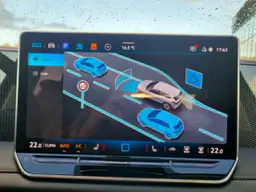 Volkswagen Tiguan - photo 22