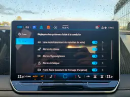Volkswagen Tiguan - photo 23