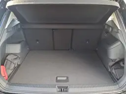 Volkswagen Tiguan - photo 15