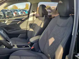 Volkswagen Tiguan - photo 13