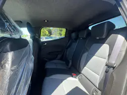 Renault Clio - photo 12