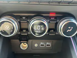 Renault Clio - photo 27
