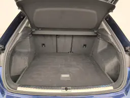 Audi Q3 - photo 11