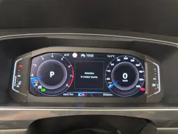 Volkswagen Tiguan - photo 23