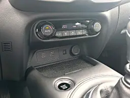 Nissan Juke - photo 24