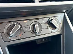 Volkswagen Polo - photo 29