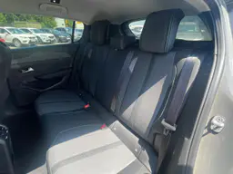 Peugeot 308 - photo 18