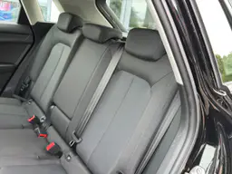 Audi Q3 - photo 14