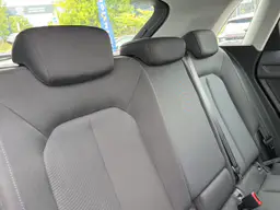 Audi Q3 - photo 16