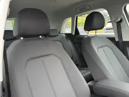 Audi Q3 - photo 18