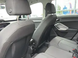 Audi Q3 - photo 21
