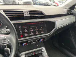 Audi Q3 - photo 25