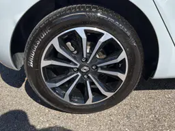 Renault Clio - photo 15