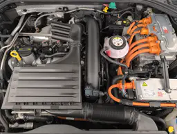 Volkswagen Golf - photo 21