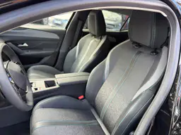 Peugeot 408 - photo 12