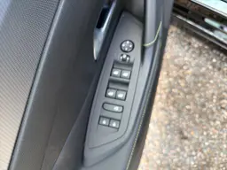 Peugeot 308 - photo 16