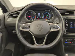 Volkswagen Tiguan - photo 14