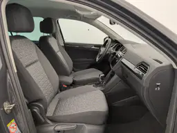 Volkswagen Tiguan - photo 9