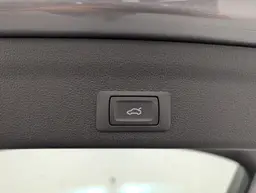 Audi A6 - photo 12