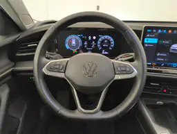 Volkswagen Passat - photo 14