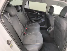 Volkswagen Passat - photo 10