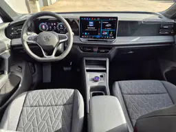 Volkswagen Tiguan - photo 11