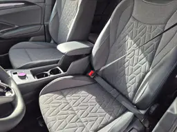 Volkswagen Tiguan - photo 12