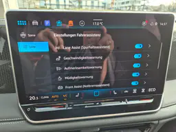 Volkswagen Tiguan - photo 23