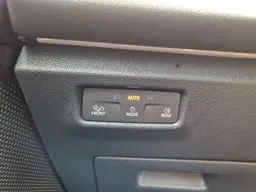 Volkswagen Tiguan - photo 15