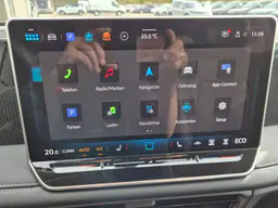 Volkswagen Tiguan - photo 21